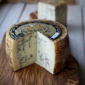 Reserve Cheese Wedge 12 Owca z truflą i miodem