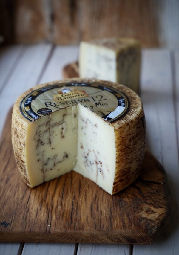 Reserve Cheese Wedge 12 Owca z truflą i miodem
